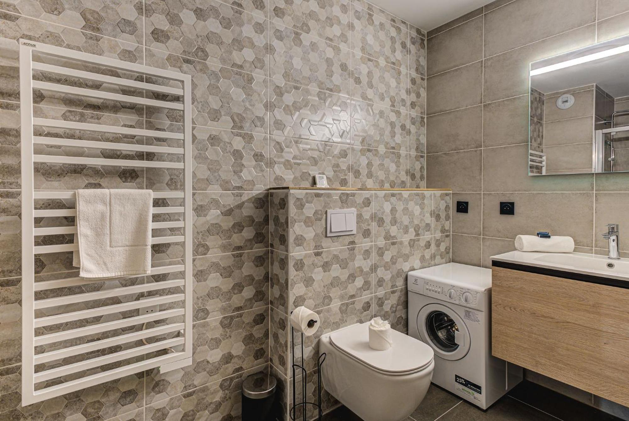 White Pearl A05 Modern Apartment Chamonix Alpes Travel Sleeps 4 To 6 מראה חיצוני תמונה
